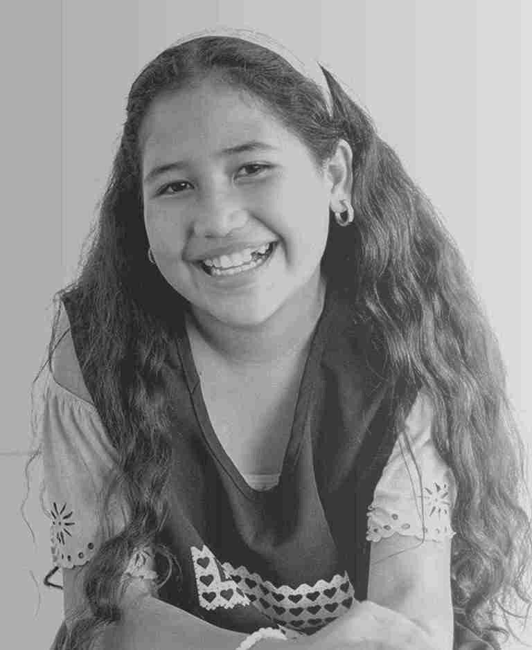Niña participante del programa de liderazgo